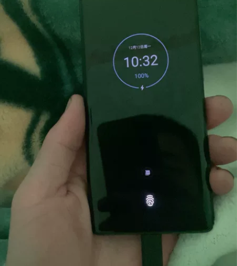 出摩托罗拉s30pro黑色12+256入手...