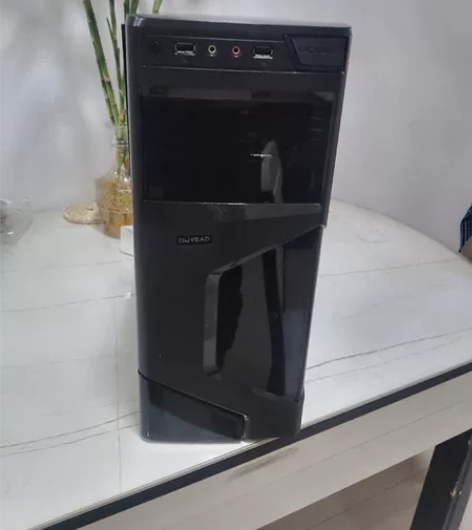 主机  七彩虹H61   8G内存条 50...