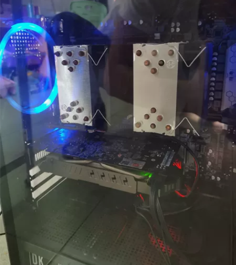 闲置DIY双路台式主机/鲁大师跑分66W/...