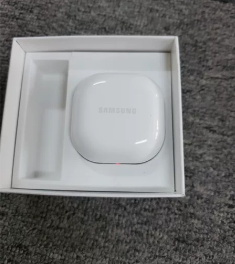 三星Galaxy buds2 买来没怎么带...