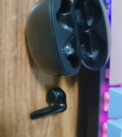 Vivo tws air 左耳:50充电仓...
