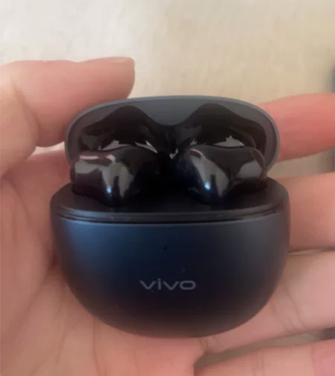 vivo Tws air。9-95新。功能...