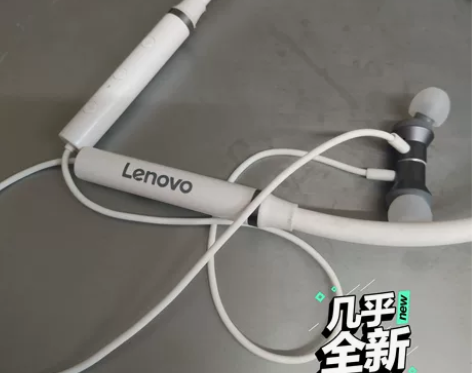 联想蓝牙耳机 几乎全新 带充电器 充一次电...