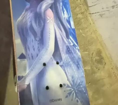 【全新】迪士尼儿童四轮滑板专业女生初学者6...