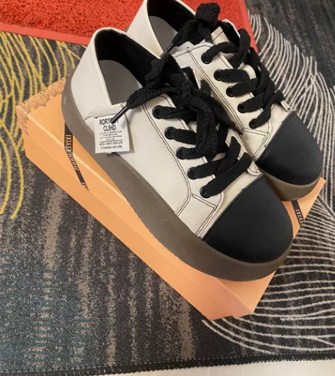 39码松糕底丑萌娃娃鞋，头层牛皮，穿着非常...