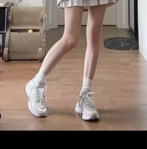 李宁V8 实物偏白 不适合我脚型穿着不舒服...