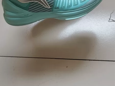 李宁闪击 湖绿41码 带95分卡片已过95...