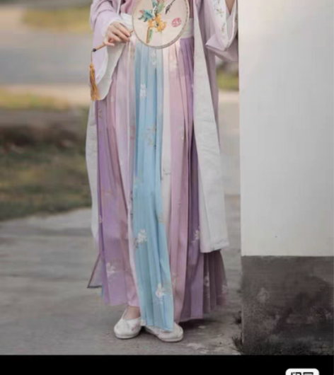 兰若庭 汉服 宋制 百迭  渐变 绣花 此...