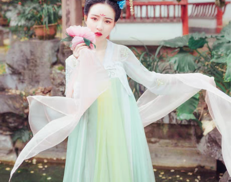 转卖都城南庄新品汉服女齐胸襦裙原创绣花襦裙...