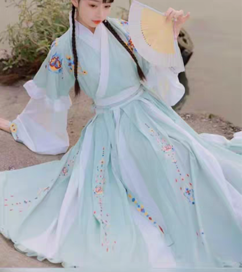 转卖艺缕原创芙蕖汉服女秋冬襦裙重工刺绣晋制...