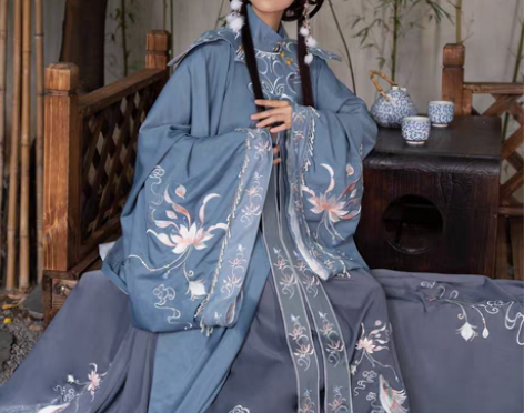 仅穿过一次 可以送小配饰小礼物 急出 可接...