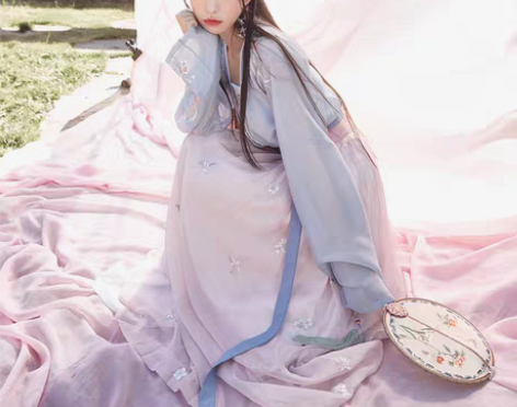 转卖【十三余 小豆蔻儿】 [清禾意-清平乐...