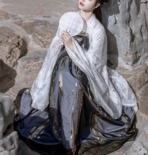 包邮【汉服出租】艺缕黑云鹤大全套(两根防掉...