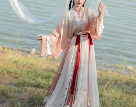 转卖汉服女正品原创秋冬中国风晋制交领齐腰襦...