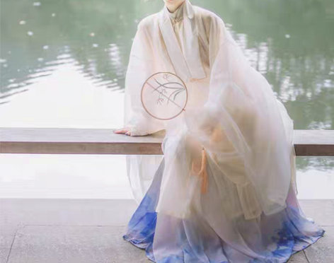 正版五五年原创汉服【慕雪】整套，有吊牌，只...