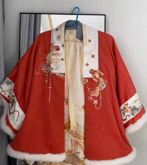 七月夕汉服大全套,吊牌拆了,洗过一次 感兴...