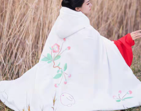 包邮沫上花雨原创汉服斗篷(如樱兔)冬季长款...