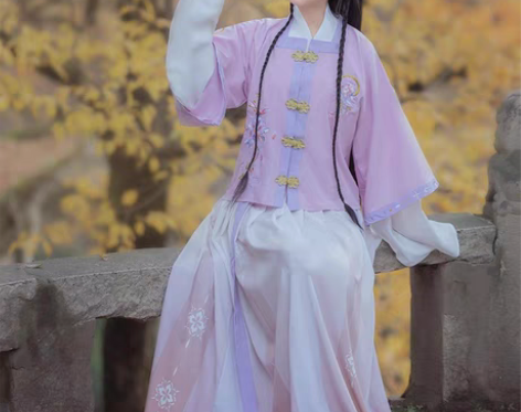 包邮汉服三件套M码，69包邮 静姝明制汉服...