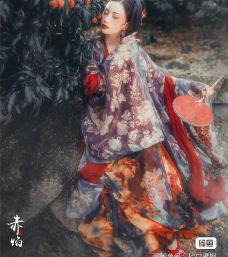 （可出租）司南阁胭脂汉服（接受预定）这个价...