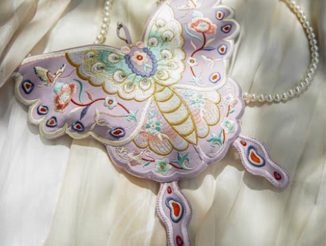 转卖司南阁原创【蝴蝶包】汉服女单肩斜挎双面...