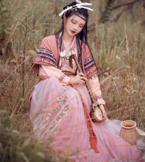 【汉服出租 】司南阁原创【念奴】汉服女款宋...