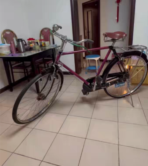 八十年代永久牌28半锰钢自行车九成新，父亲...