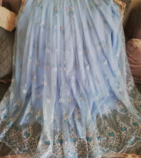 包邮全新汉服，带吊牌，300多，朋友送的，...