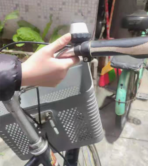 上海永飞凤凰26寸自行车，几乎全新，全车原...