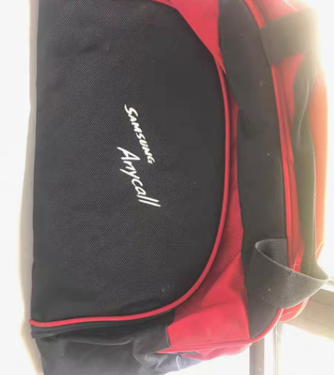 全新旅行包，质量好，有点重。邮费超 感兴趣...