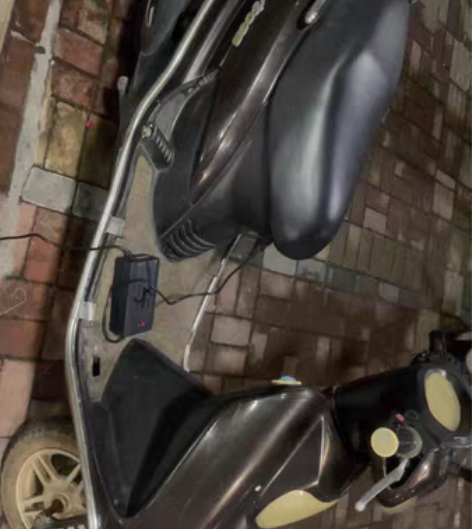 带牌证出欧士宝电动车60V 公主款 不讲...