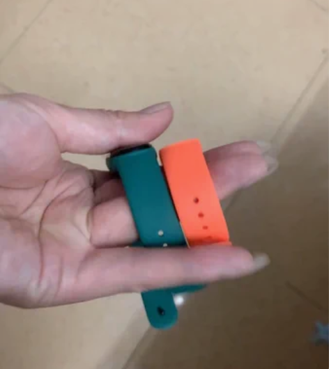 包邮小米手环5,全新绿色表带,还送一条橙包...