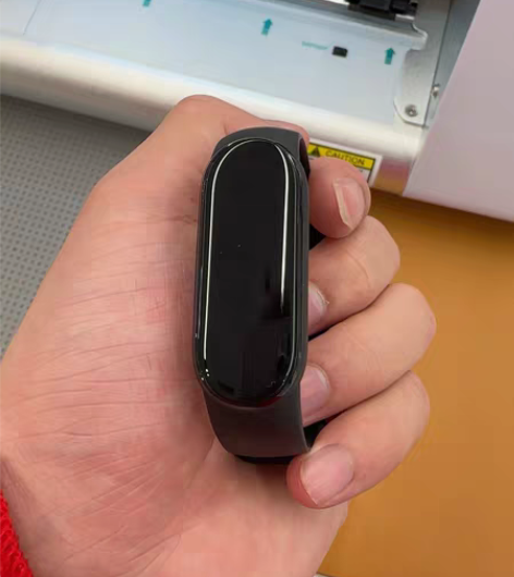 包邮小米手环6版成色超好,表面无划痕,裸机...