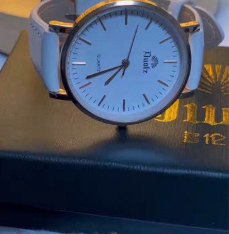 包邮之前手表找不到了，就重新买了一块表，后...