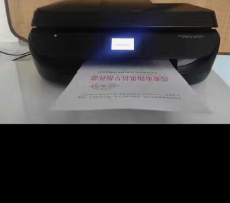 彩色打印机 惠普的机器触摸屏 自家用使用占...