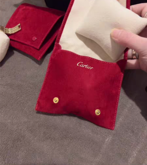 Cartier 卡地亚 红色绒布手表便携旅...