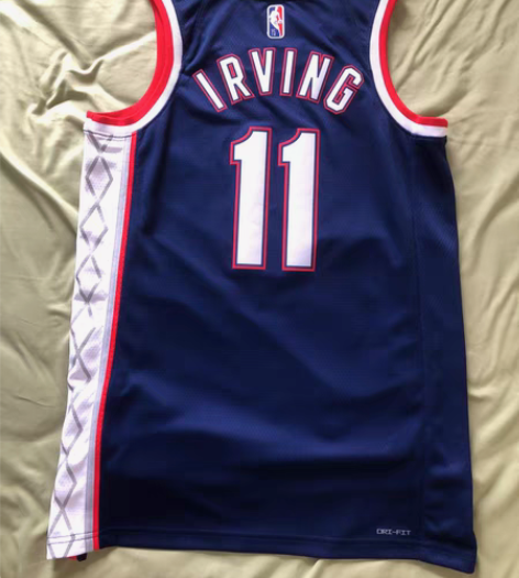 欧文75周年球服，城市猎人版 感兴趣的话点...