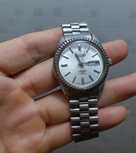 包邮西铁城手表，8200A，能调星期日历，...