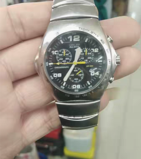 西铁城光动能手表一个，男士手表，品相如图，...