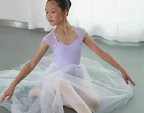 转卖秀梦 芭蕾舞服 感兴趣的话点“我想要”...