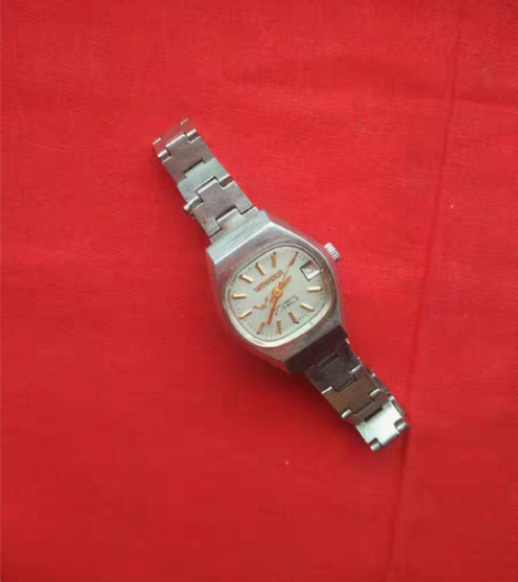 包邮瑞士进口W全自动女表，全部正常好使走时...