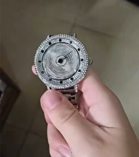 包邮出闲置手表，买来没咋用过 时来运转手表...