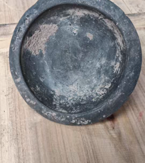 包邮石器时代黑釉陶盘 感兴趣的话点“我想要...