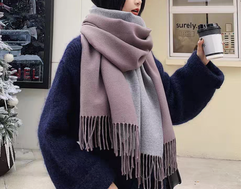 转卖围巾女长款羊绒秋冬季韩版百搭加厚保暖围...