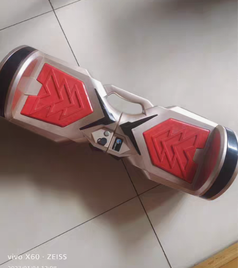 龙吟平衡车 共使用过三次，九成新 没有时间...