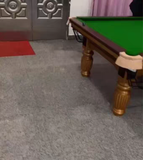 二手台球桌 成色非常新 2600一台 一共...