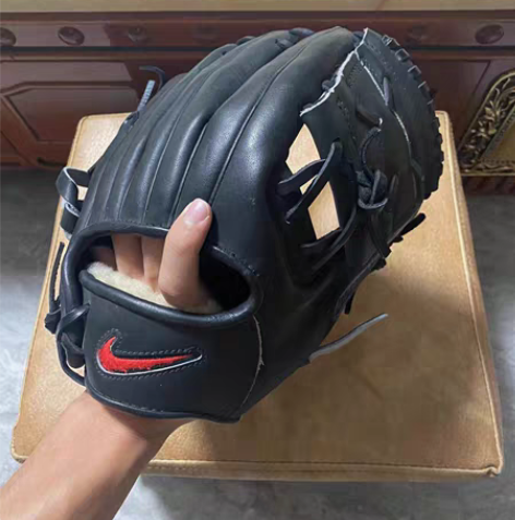 包邮Nike  全牛皮，硬式，绝版红勾  ...