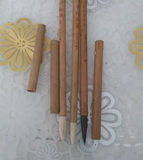 两支北京市制笔厂中楷羊毫，全新未用，一支善...