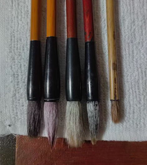 包邮老毛笔。............。5支...