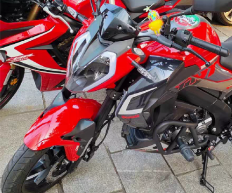 包邮贝纳利小迅龙150S保险杠小迅龙BJ1...