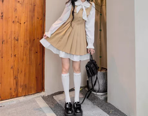 包邮乐町 底摆拼接背带裙2022初秋新款系...